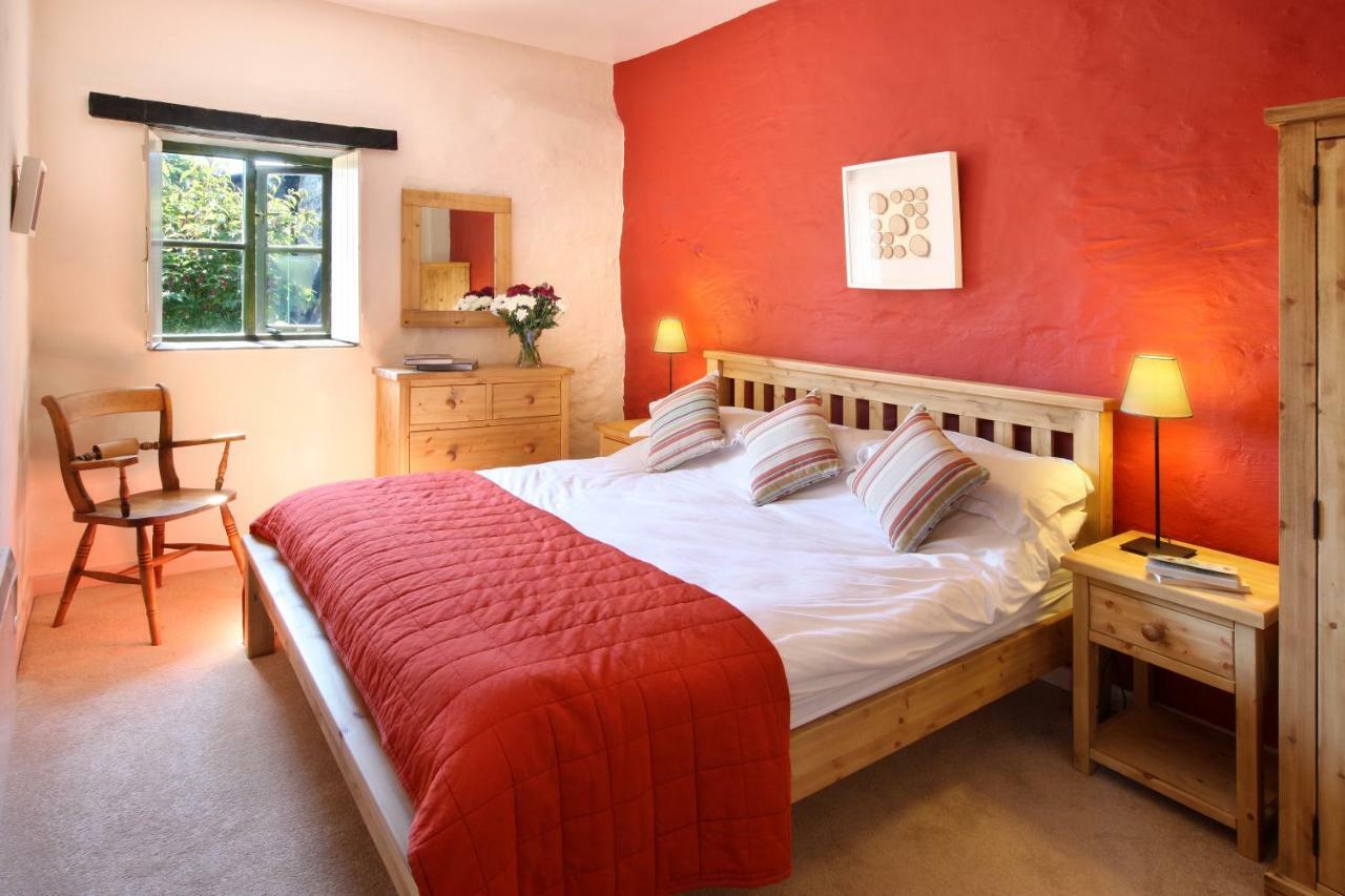 Cwm Connell Coastal Cottages Moylgrove Esterno foto