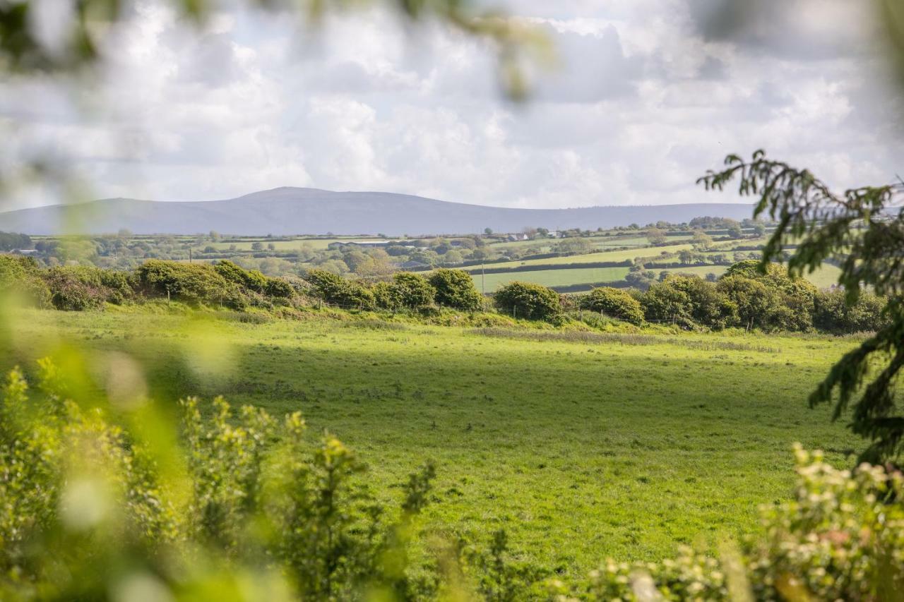 Cwm Connell Coastal Cottages Moylgrove Esterno foto